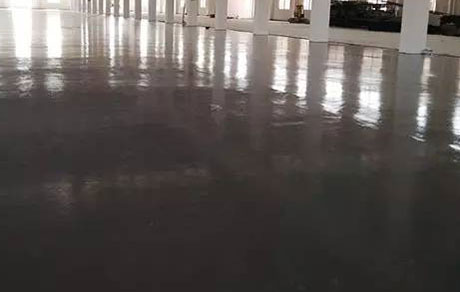 廠房使用環氧地坪漆有哪些好處？如何正確施工？